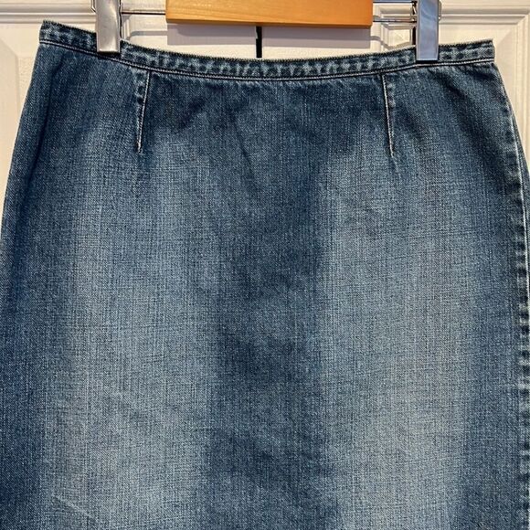 Liz Claiborne Blue Denim Skirt Size 10 (see measurements) - Picture 2 of 10